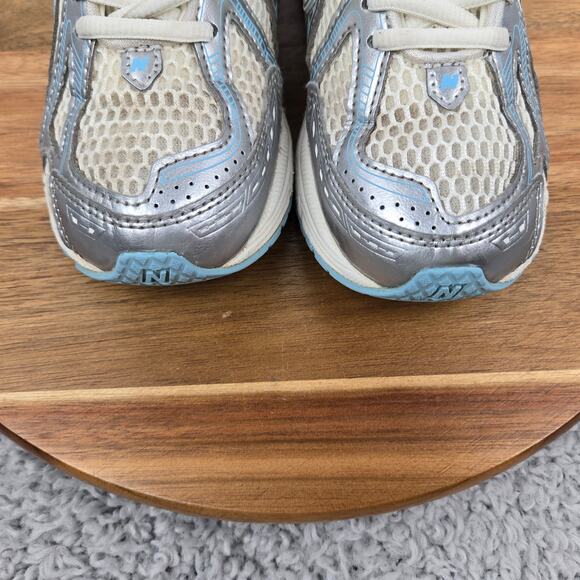 New Balance 1906R GS Silver Metallic Chrome Blue Casual Daily Sneaker Kids 2 - Picture 6 of 13